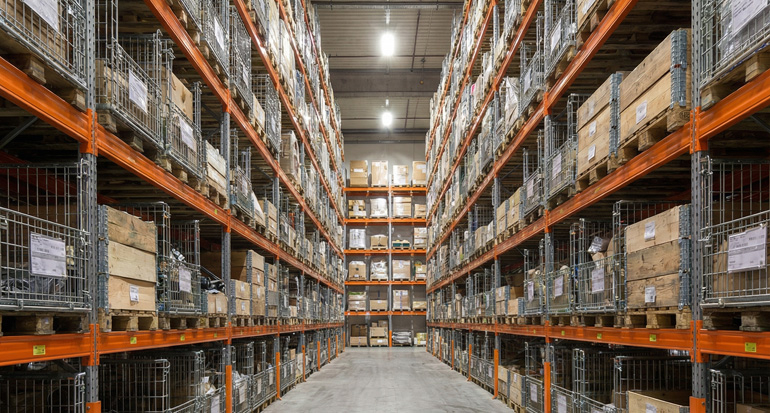 фронтальный стеллаж