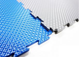 Универсальное напольное покрытие SENSOR Avers (черный, 7мм)